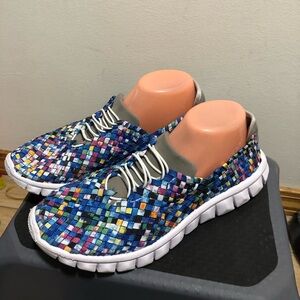 Zee alexis danielle Women’s multi Colorful Woven Sneakers Size 11.5